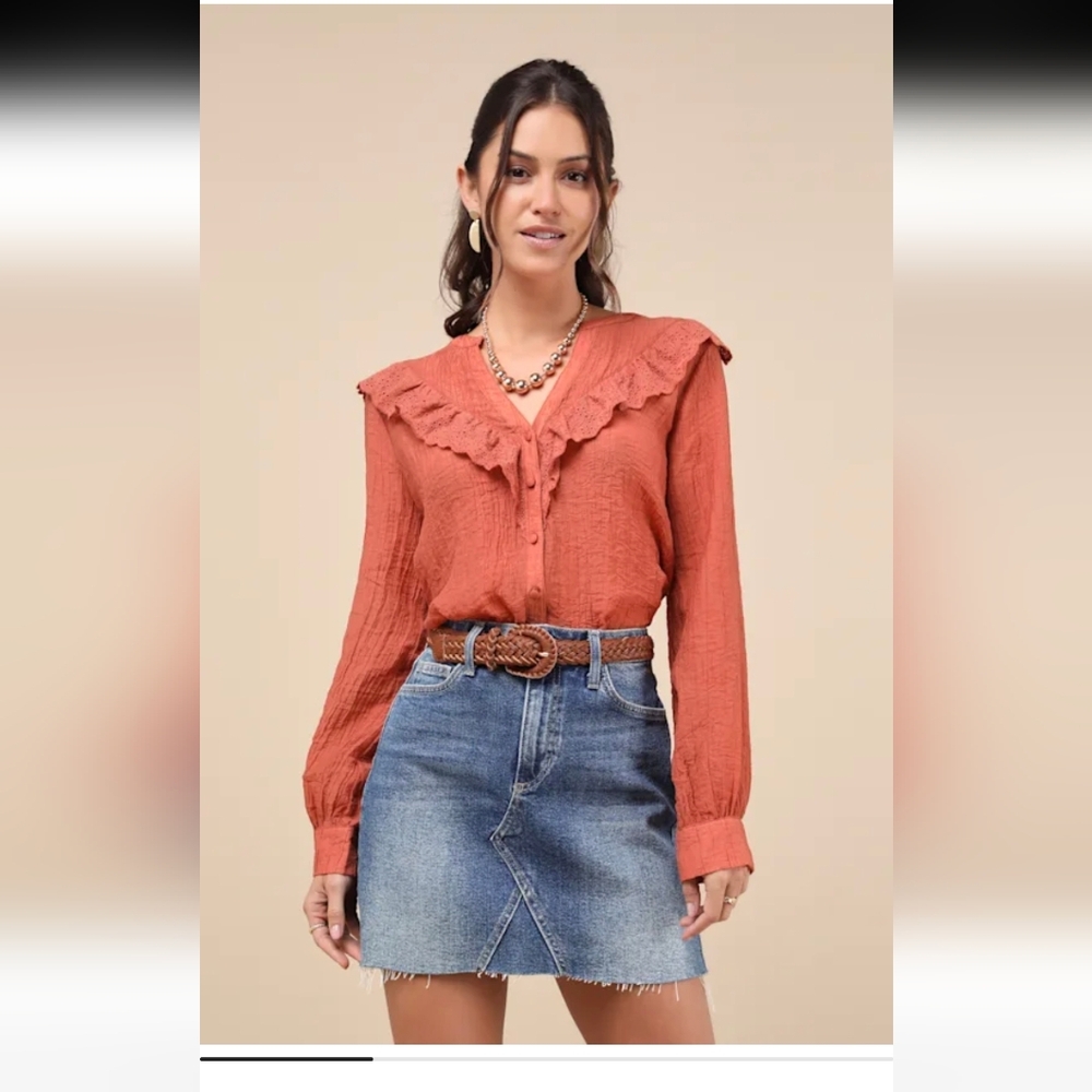 Lulu's Rust Blouse . Size XS Never Wear. Out Of Stock Online NWOT